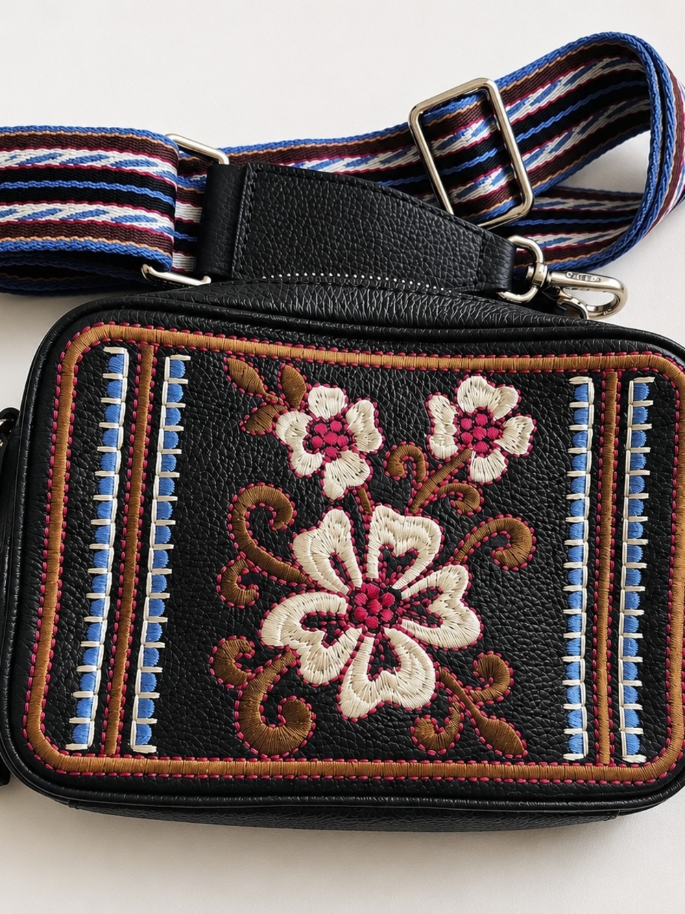 Black Embroidered Floral Crossbody Bag - Chic Everyday Shoulder Bag